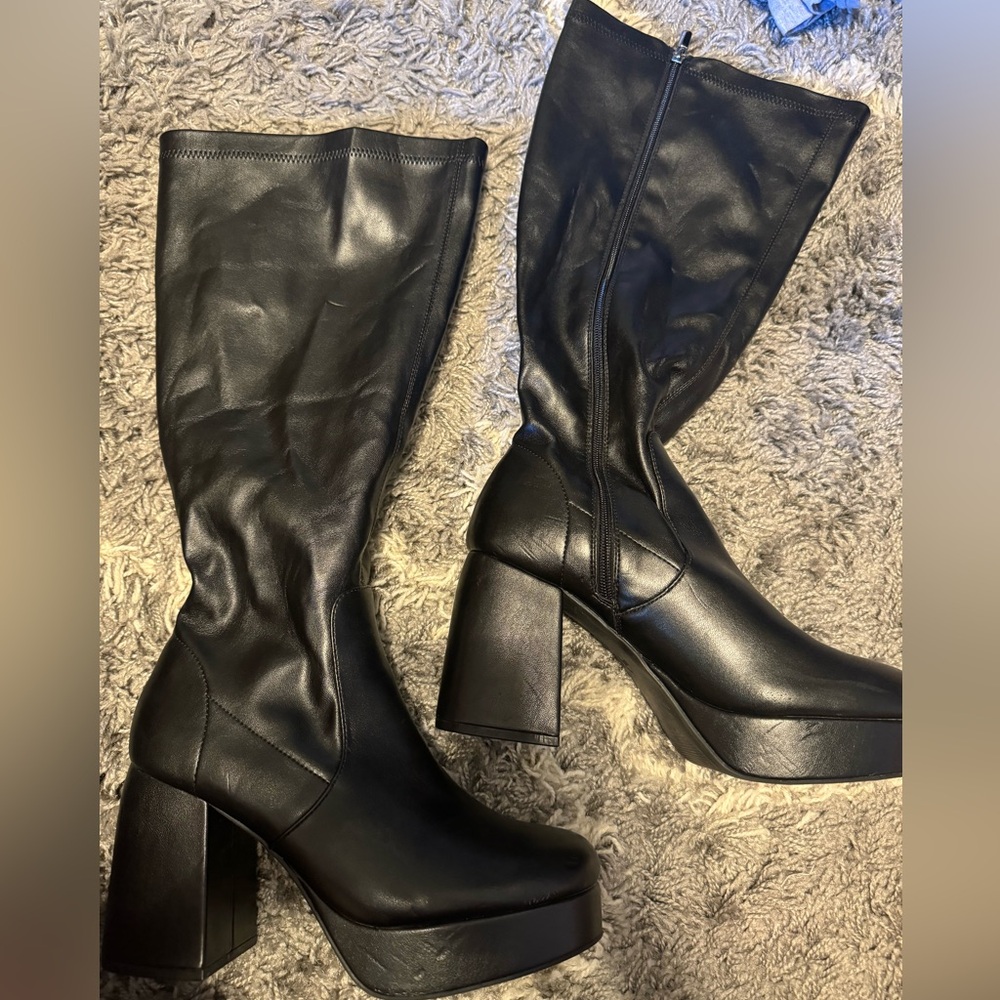 Torrid boots
